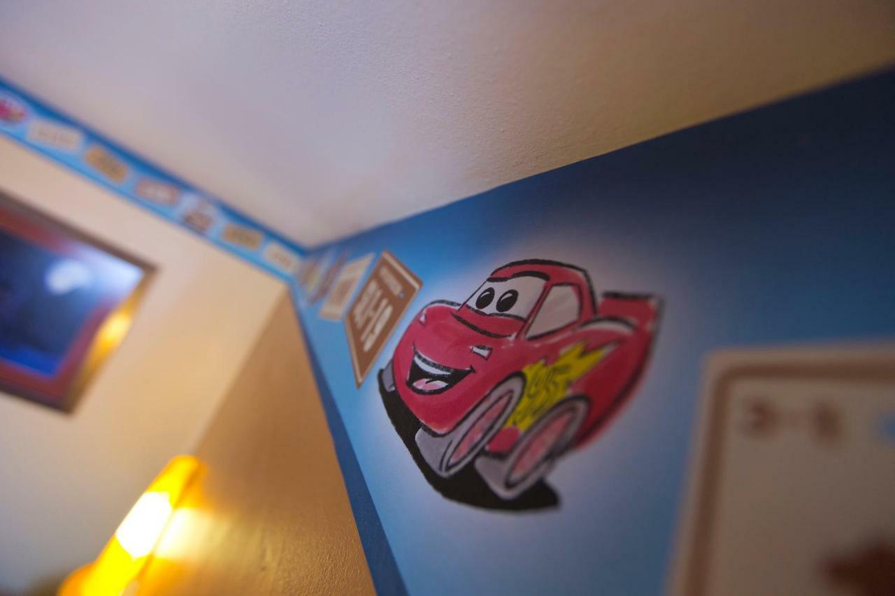 Cars Classic Room